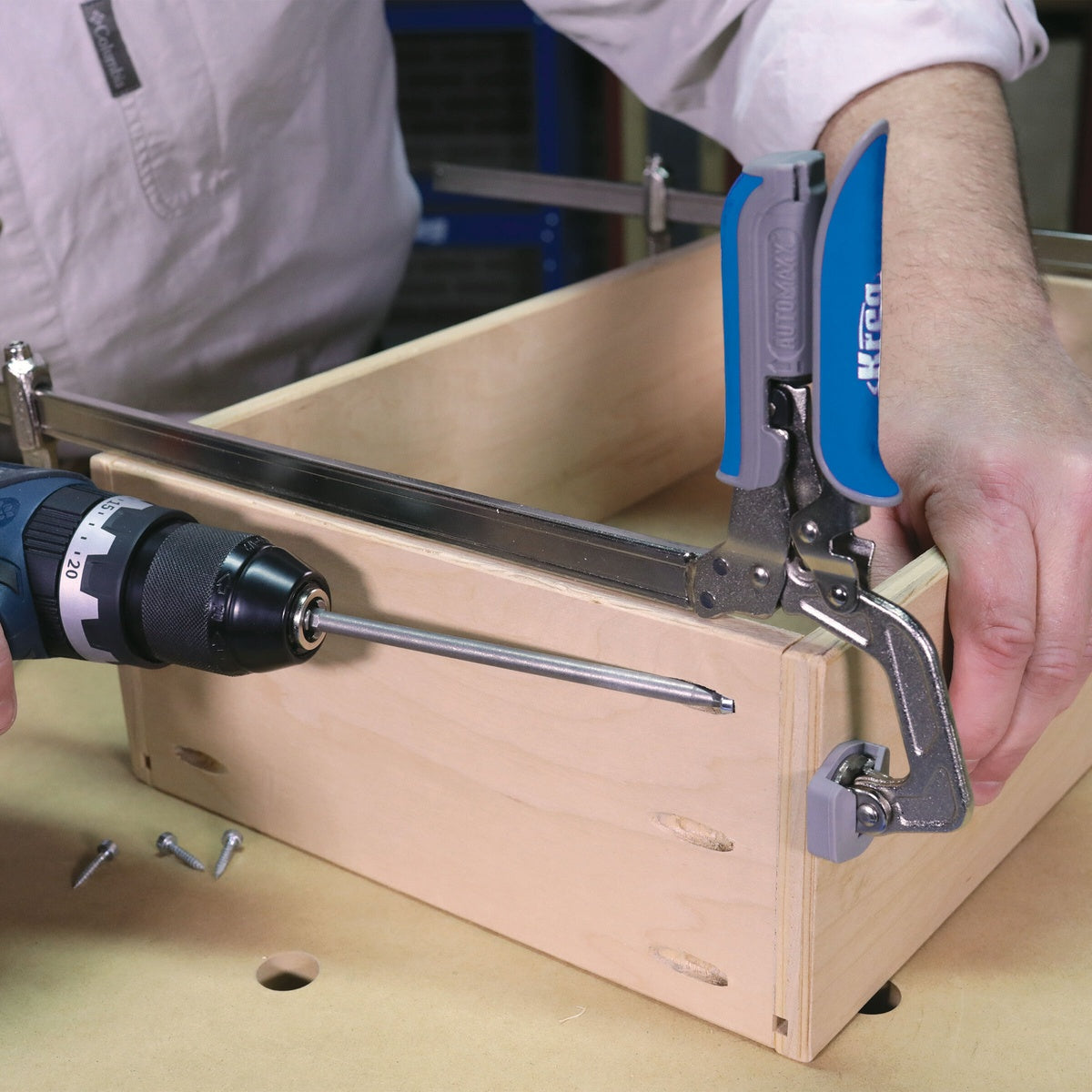 Kreg Tool Auto-Adjust 16-in. Bar Clamp for Woodworking (KSC16)