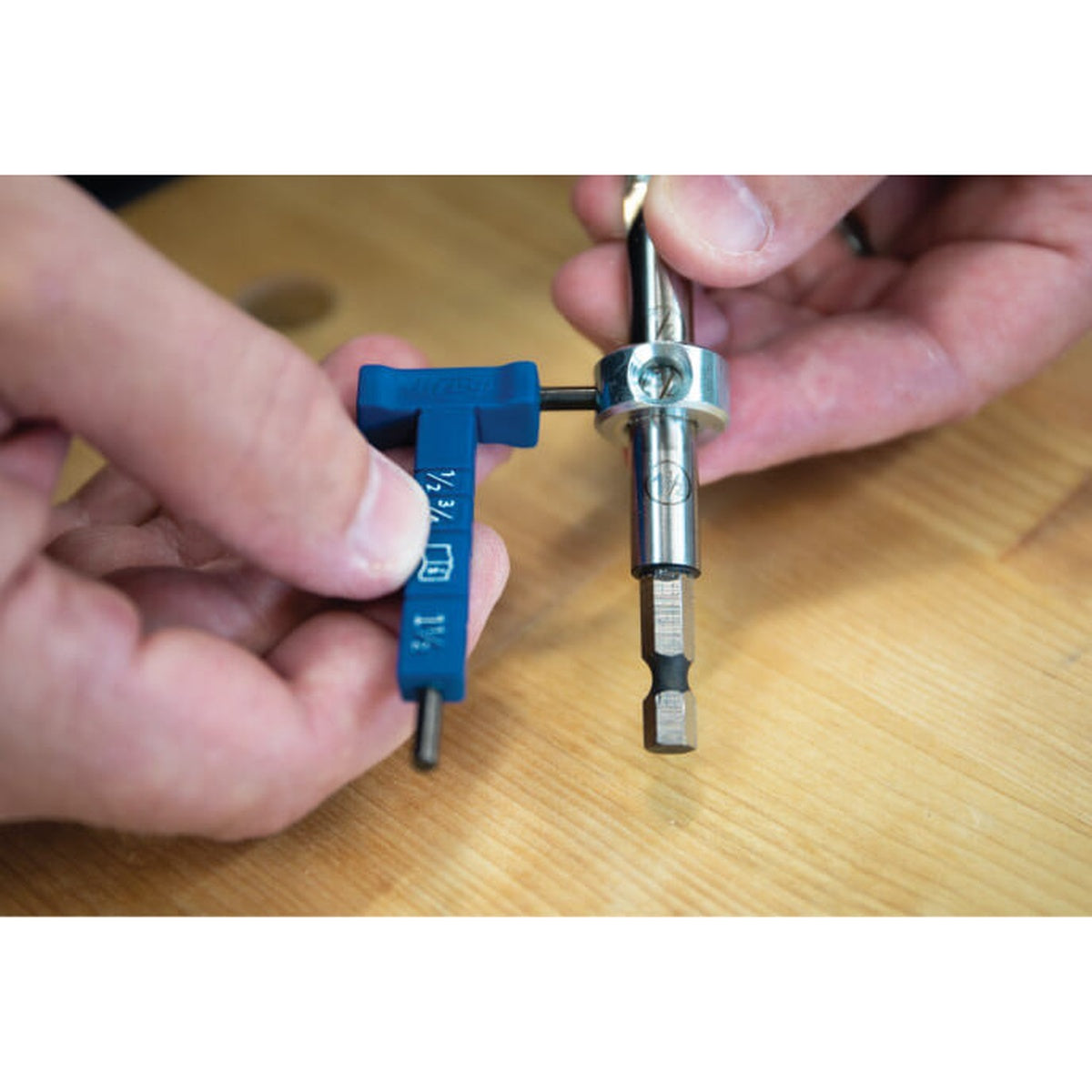 Kreg Pocket-Hole Jig 320 Portable Wood Joinery Jig Kit for 1/2-in