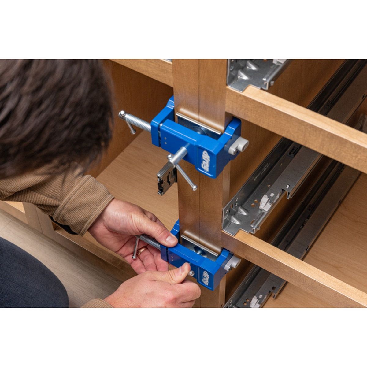 Kreg Tool 2-Pack Cabinet Face Frame Clamp for Face Frame Cabinet Installation (KCS-FFC2)