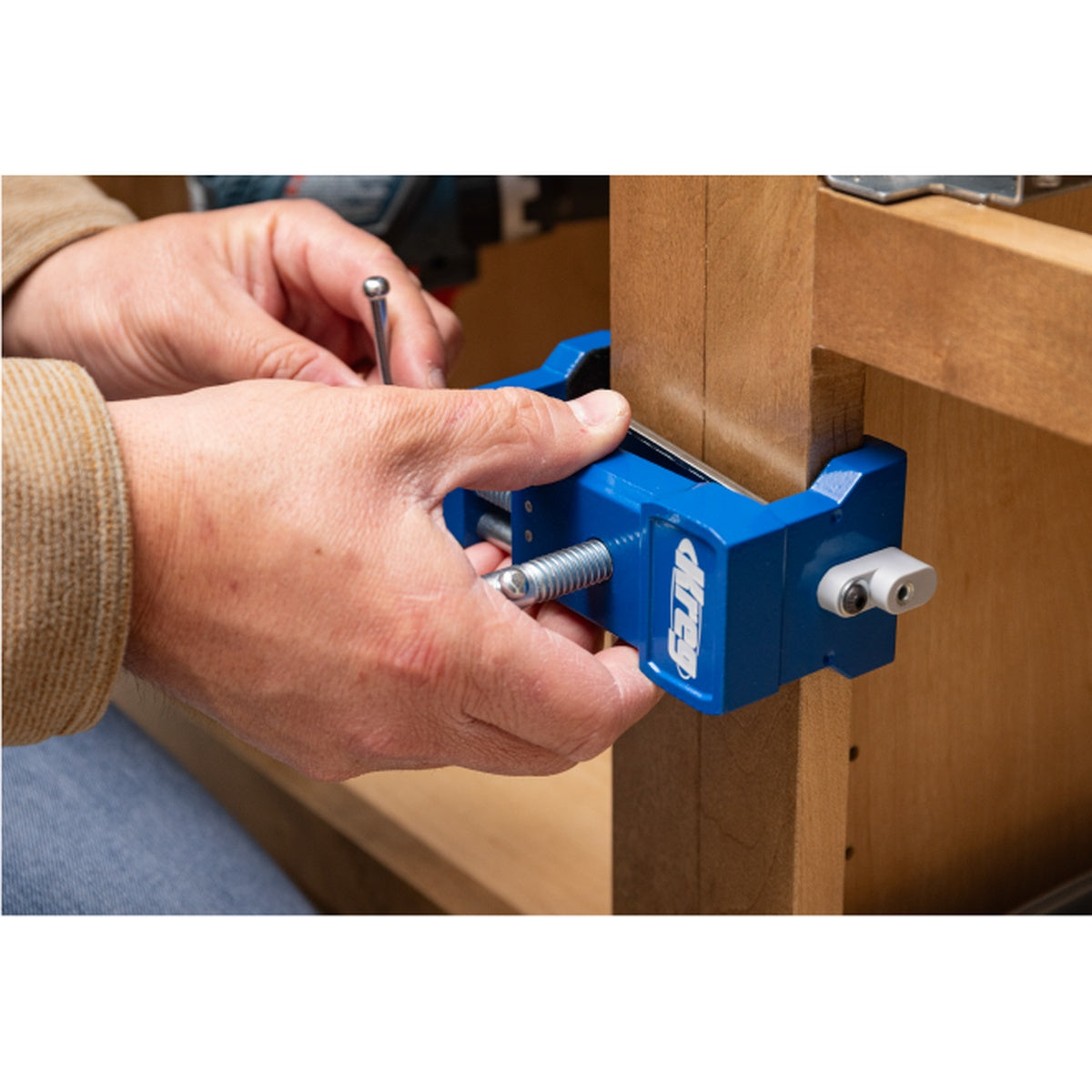 Kreg Tool 2-Pack Cabinet Face Frame Clamp for Face Frame Cabinet Installation (KCS-FFC2)