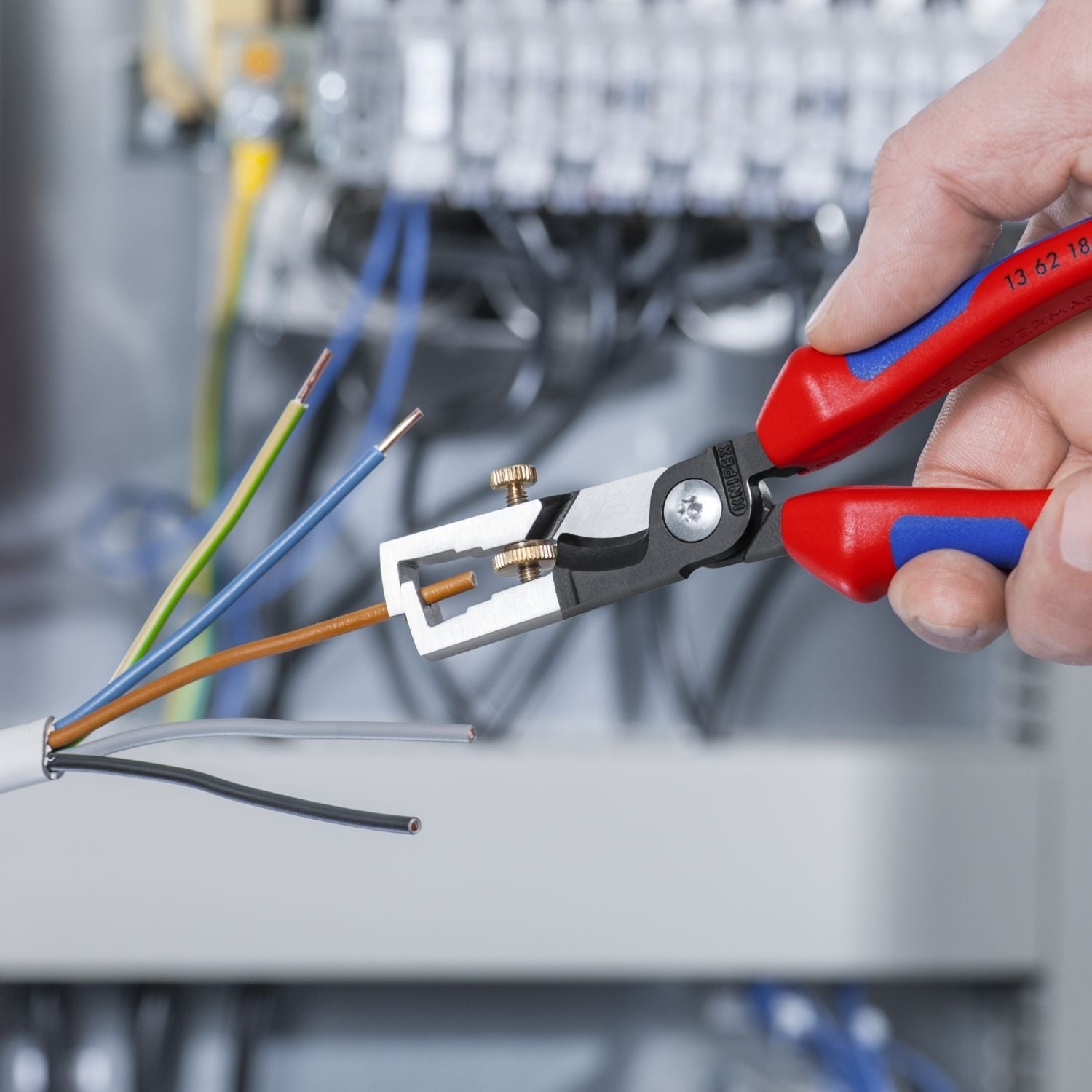 Knipex 13 62 180 Strix Insulation Strippers with Cable Shears