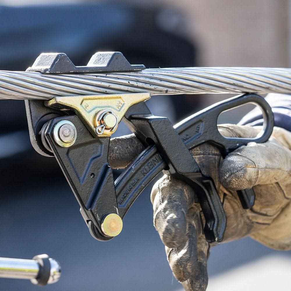 Klein Tools 16477 Wide Range Distribution Parallel Jaw Grip