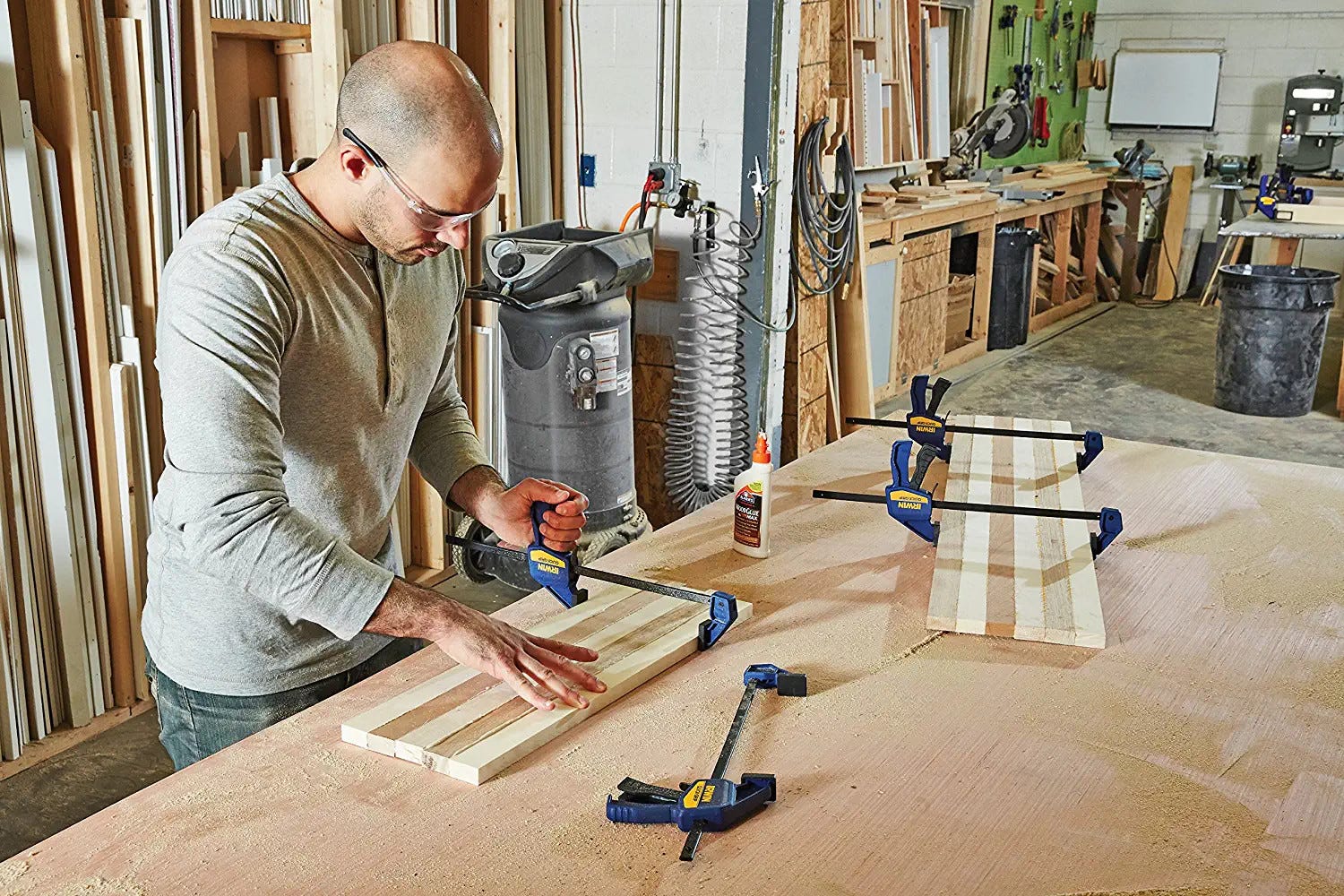 Irwin 1964744 QUICK-GRIP MINI Light Duty One-Handed Bar Clamp, 12"