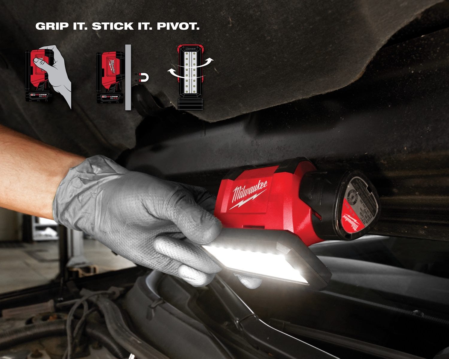 Milwaukee 2367-20 M12 ROVER 700-Lumen Flood Light with USB Charging and 2.0Ah Battery