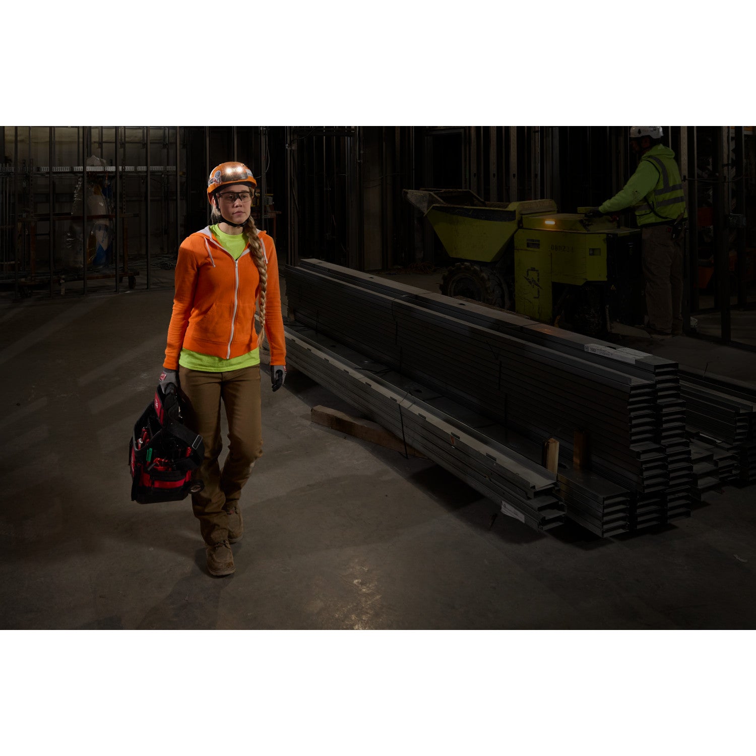 Milwaukee 2018R MILWAUKEE BOLT Rechargeable Low-Profile Headlamp