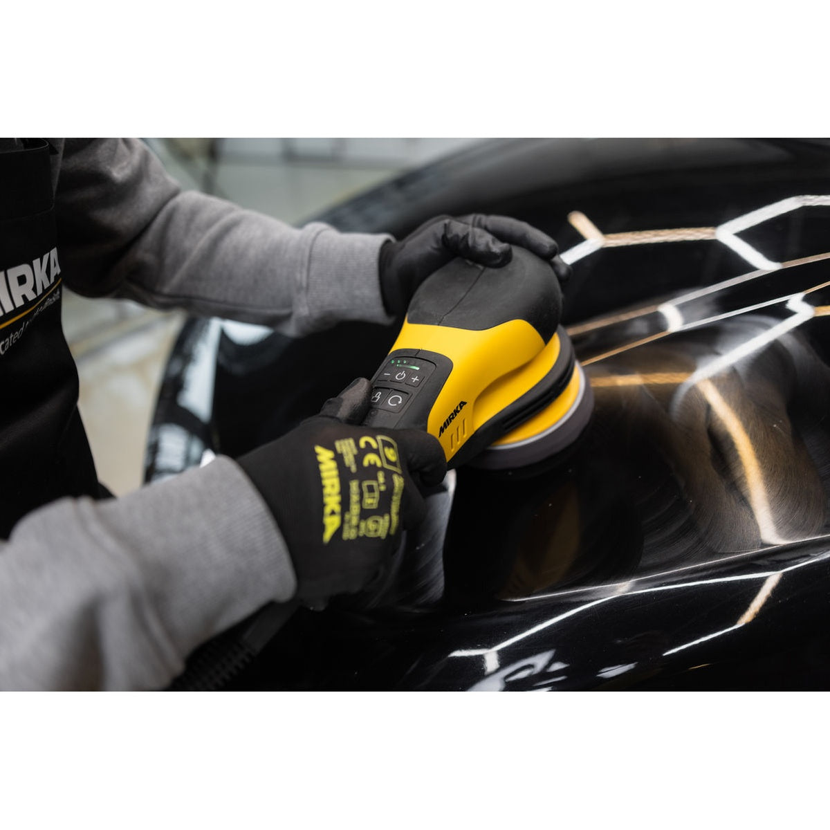 Mirka POLAROS RP 600X rotary polisher polishing glossy black finish