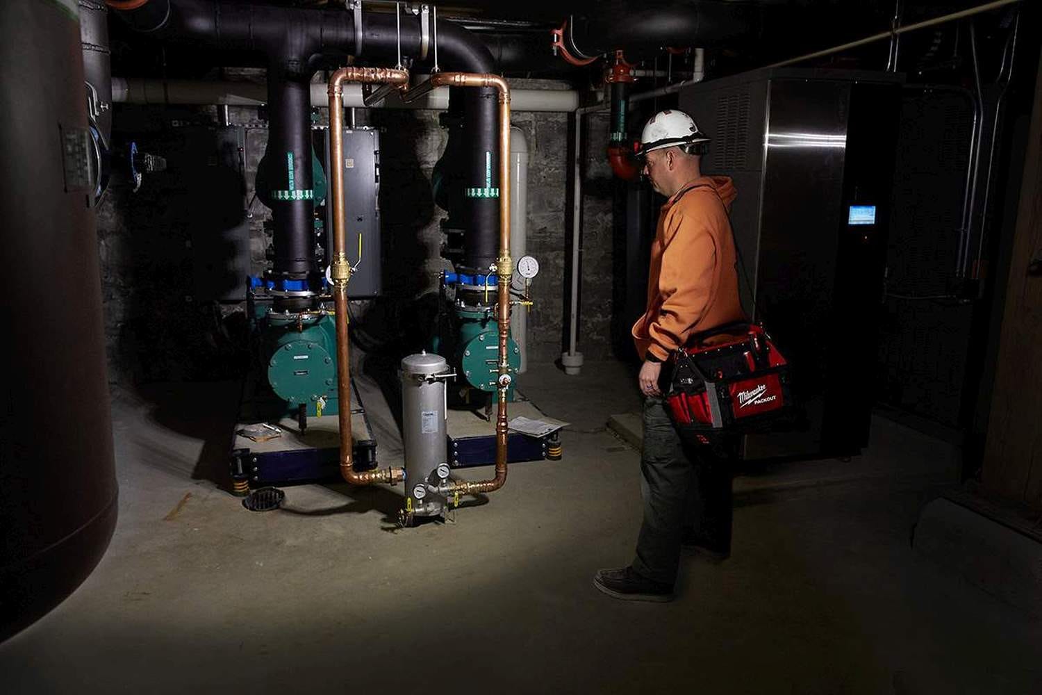 Milwaukee 2103 Alkaline Flood Headlamp