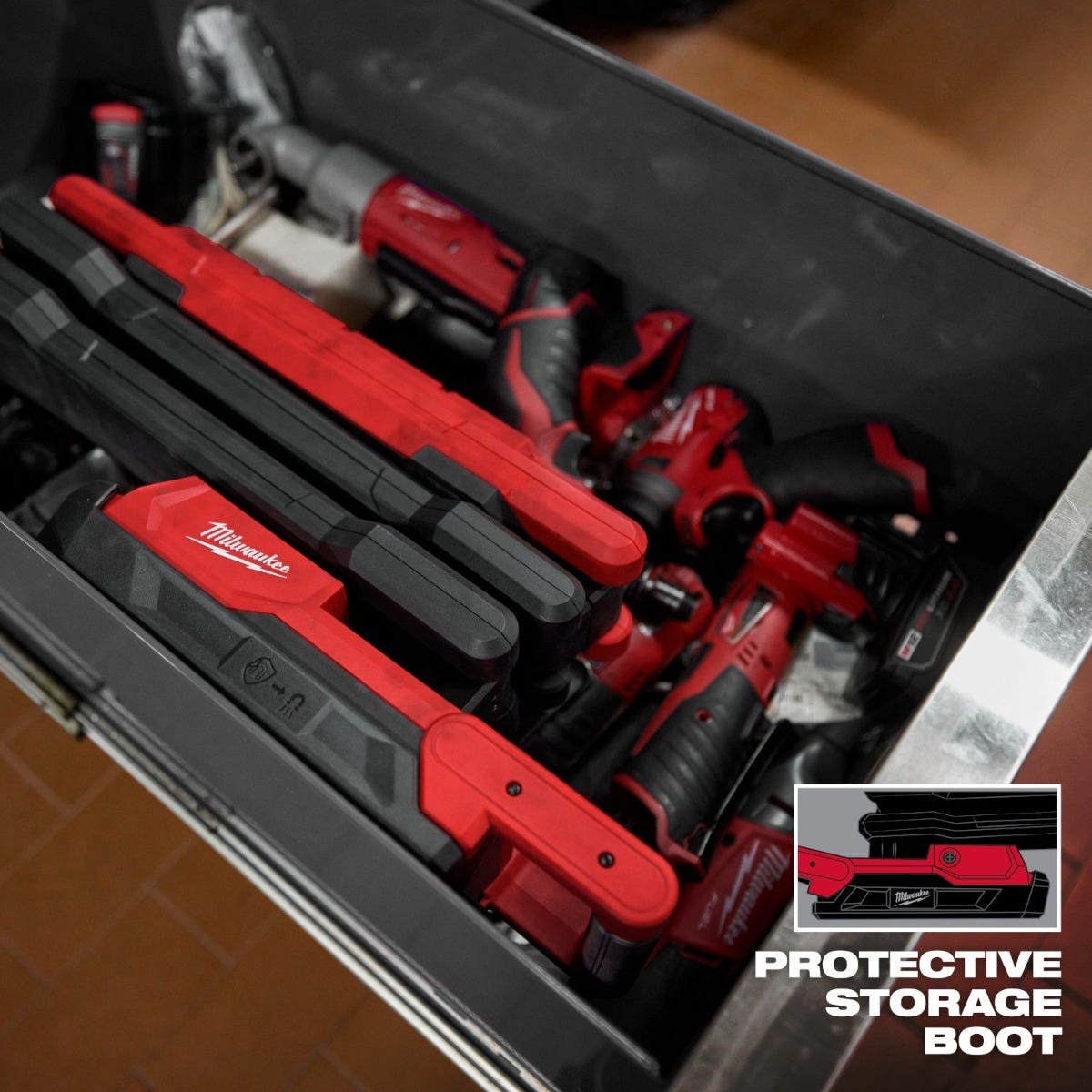 Milwaukee 2129-20 M18 Magnetic Extendable Articulating 2,500-Lumen Boom Light, Tool Only