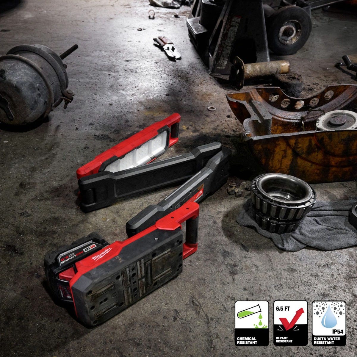 Milwaukee 2129-20 M18 Magnetic Extendable Articulating 2,500-Lumen Boom Light, Tool Only