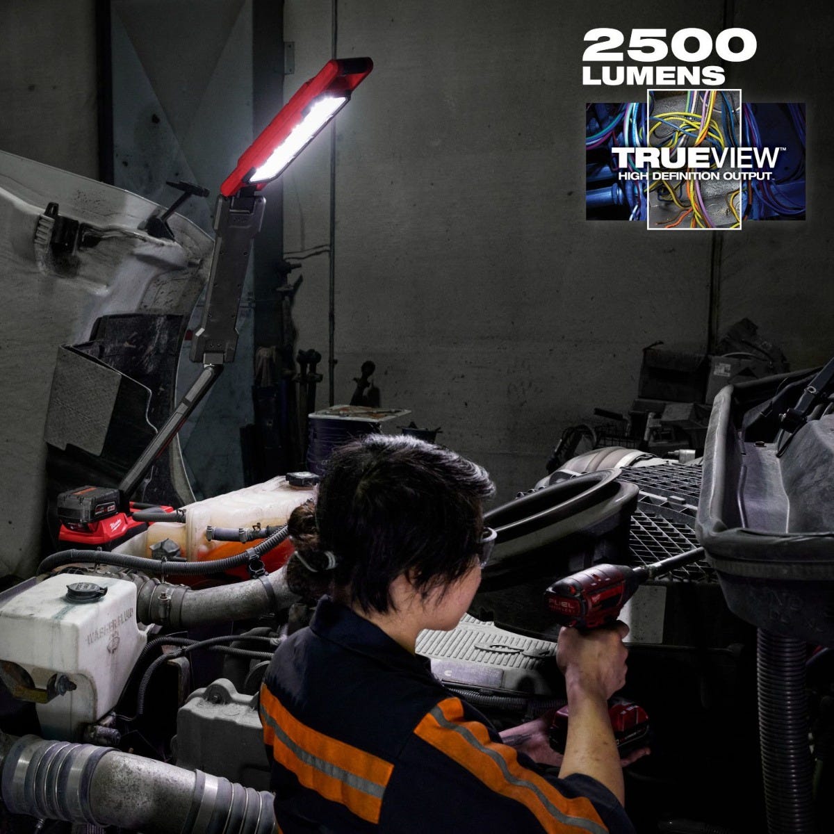 Milwaukee 2129-20 M18 Magnetic Extendable Articulating 2,500-Lumen Boom Light, Tool Only