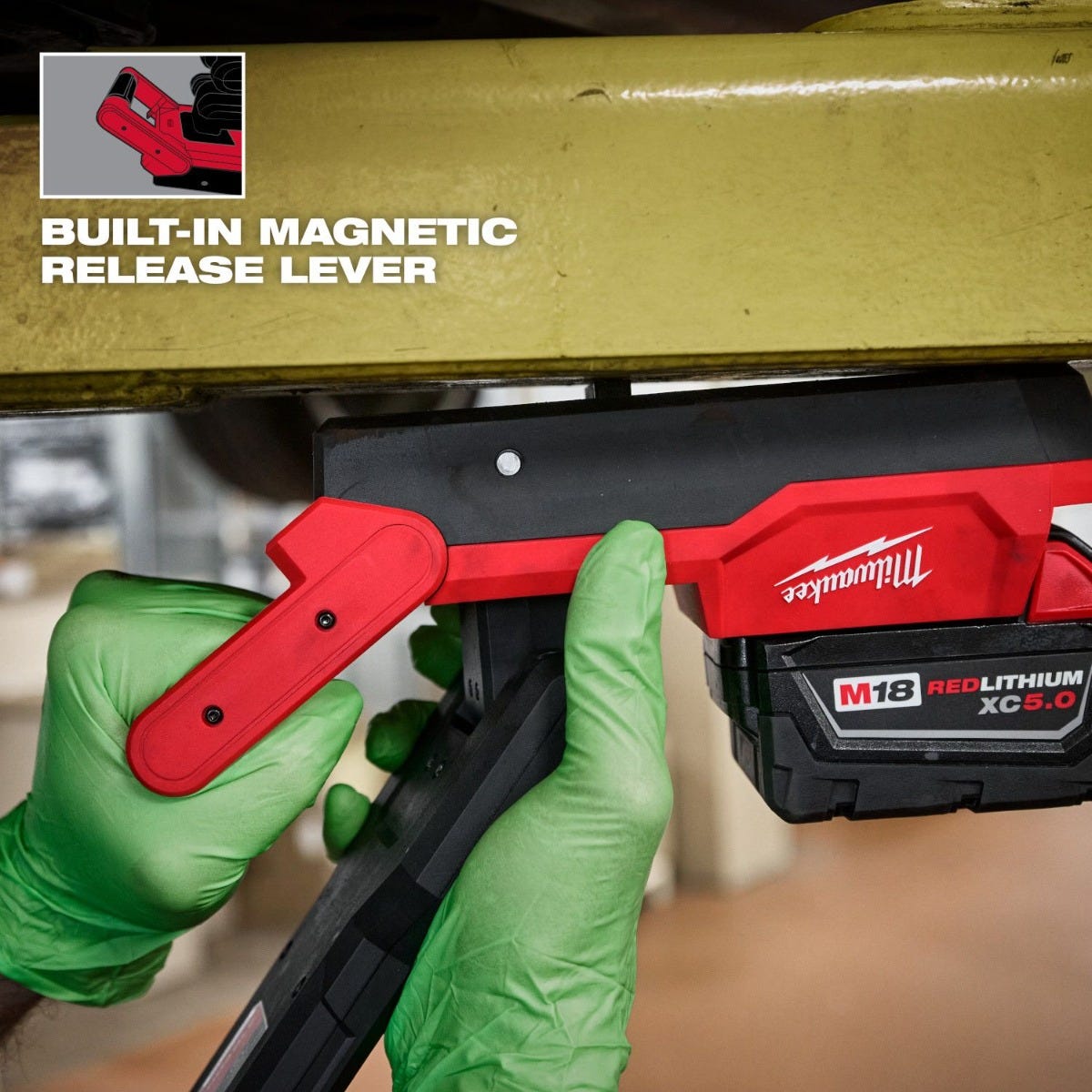 Milwaukee 2129-20 M18 Magnetic Extendable Articulating 2,500-Lumen Boom Light, Tool Only