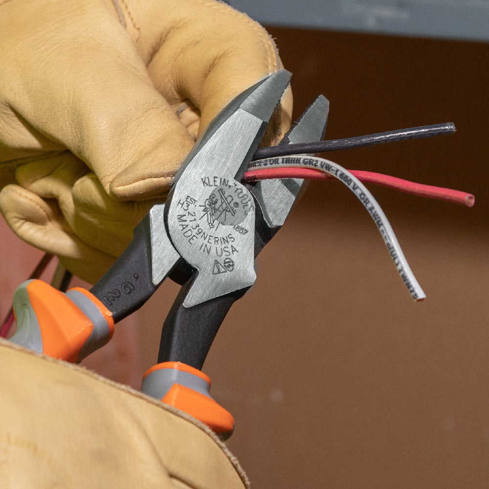 Klein insulated side cutters from the 3-piece set cutting wire