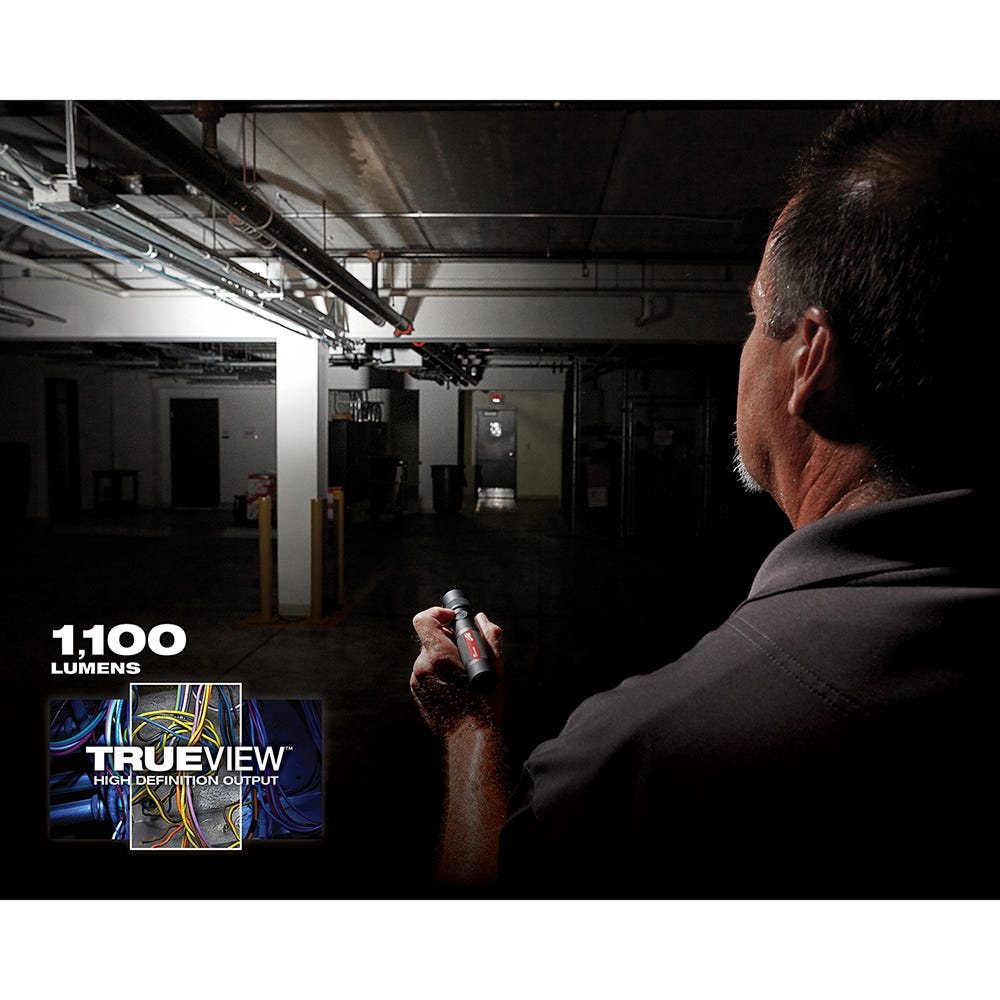 Milwaukee 2161-21 USB Rechargable 1100-Lumen Twist Focus Flashlight