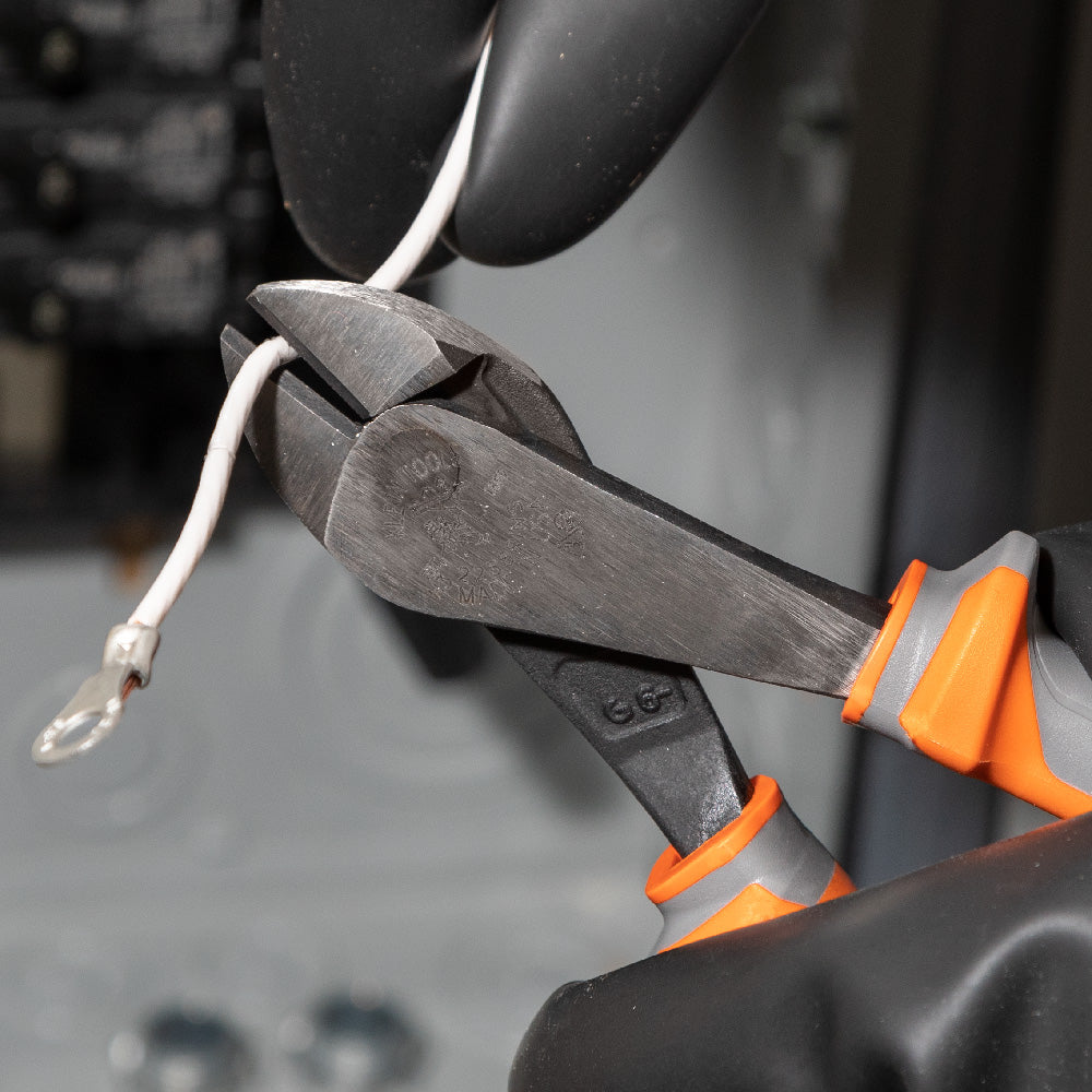 Klein insulated diagonal cutters from the 3-piece set cutting wire