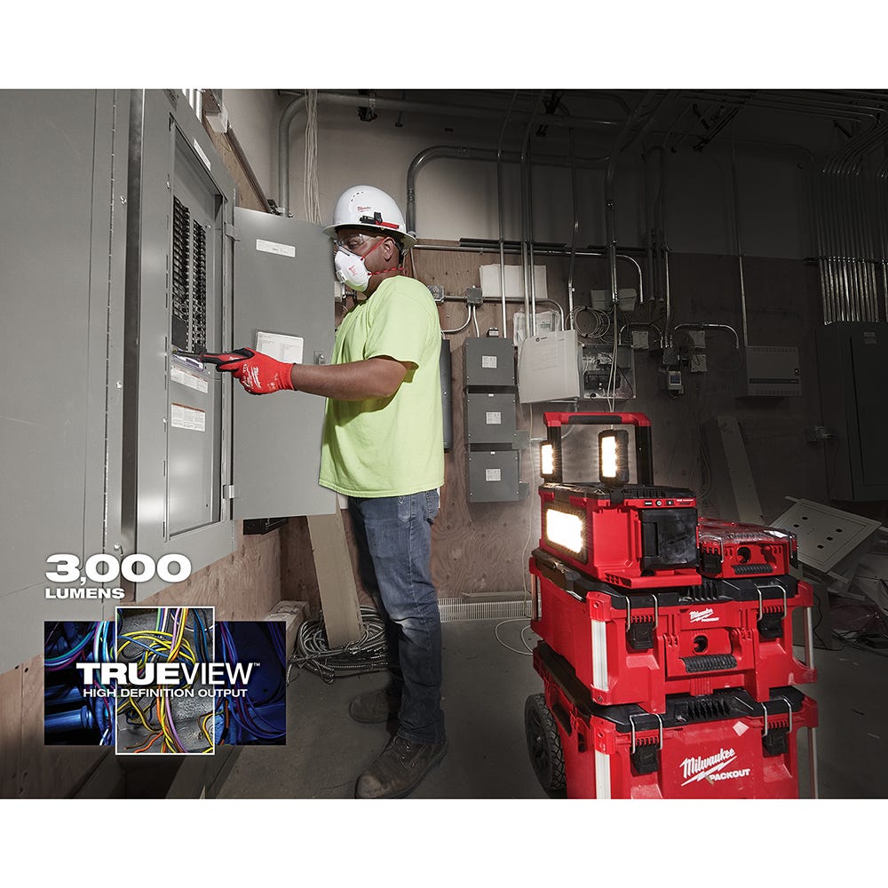 Milwaukee 2357-20 M18 PACKOUT Light with Built-In Charger w/ 2.0Ah Battery