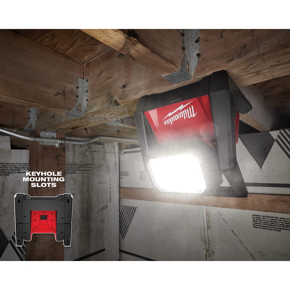 Milwaukee 2366-20 M18 ROVER Dual Power Flood Light w/ M18 2.0Ah Battery