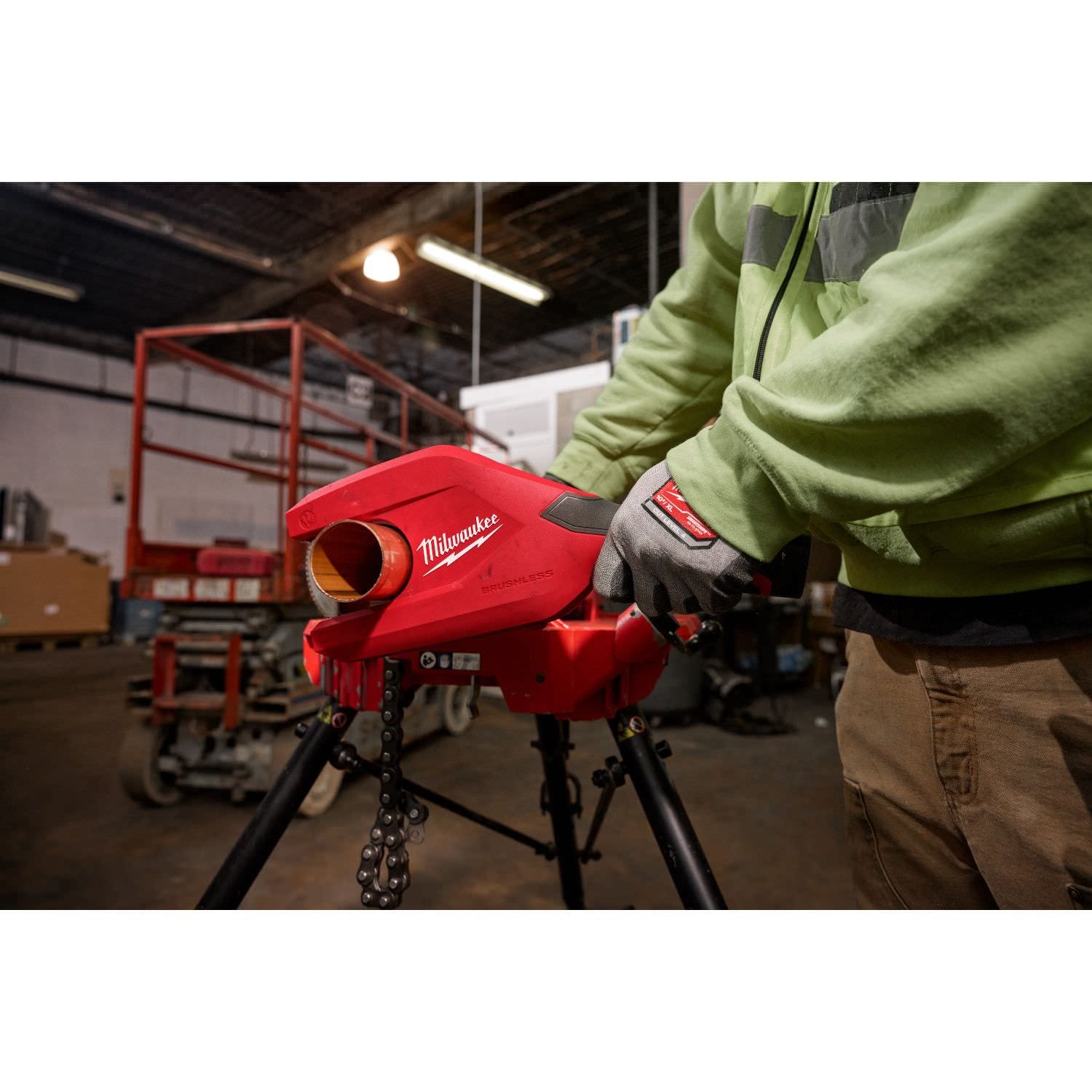 Milwaukee 2479-20 M12 Brushless 1-1/4" - 2" Copper Tubing Cutter