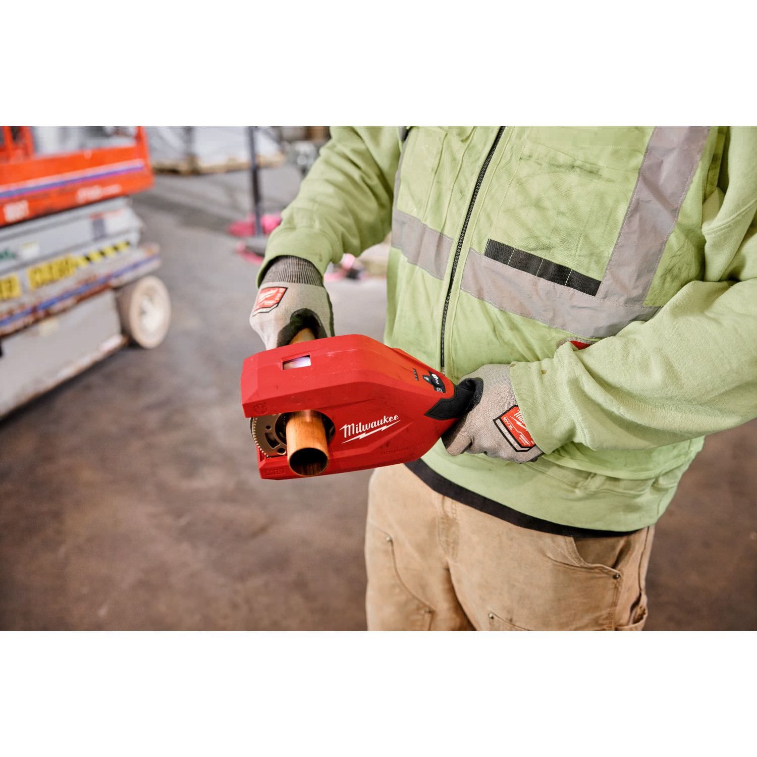 Milwaukee 2479-20 M12 Brushless 1-1/4" - 2" Copper Tubing Cutter