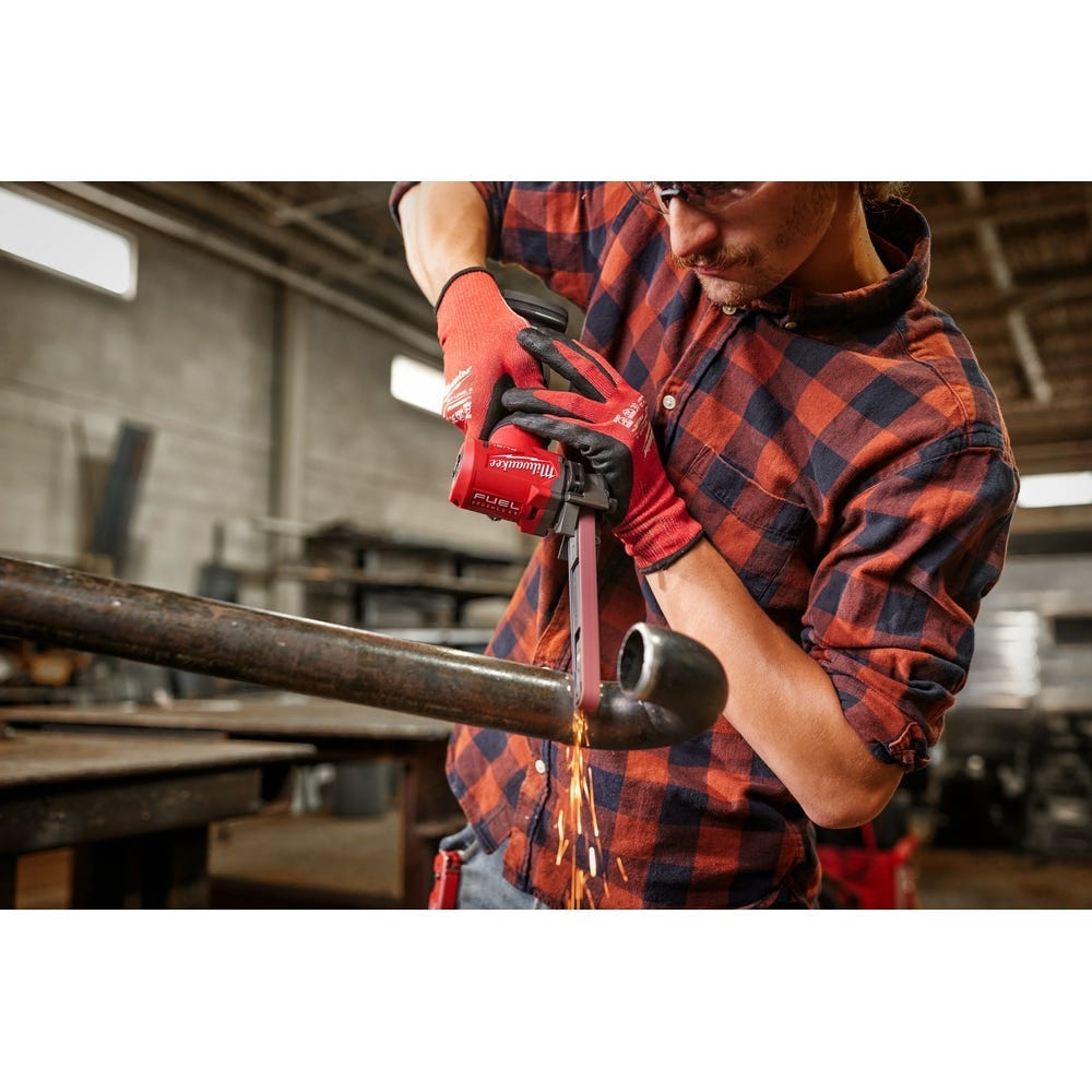 Milwaukee M12 FUEL 1/2" X 18" Bandfile Belt Sander with XC 5.0Ah Battery Pack