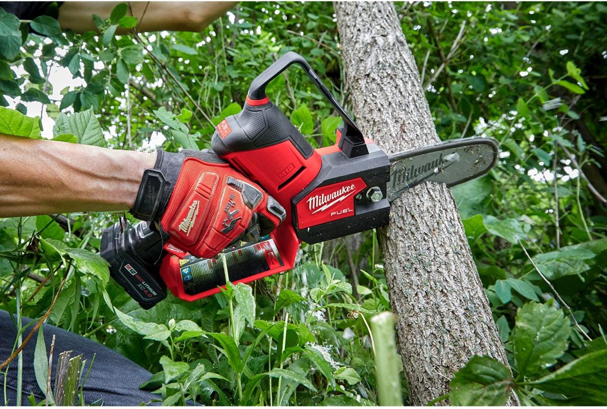 M12 FUEL HATCHET 6" Pruning Saw (Tool-Only) and 6" Saw Chain Kit