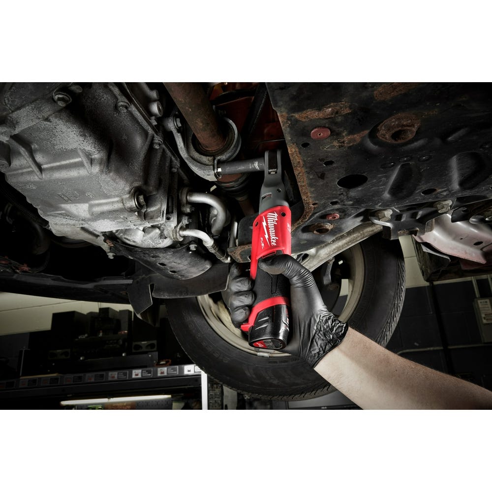 Milwaukee 2557-22 M12 Fuel 3/8" Ratchet Kit