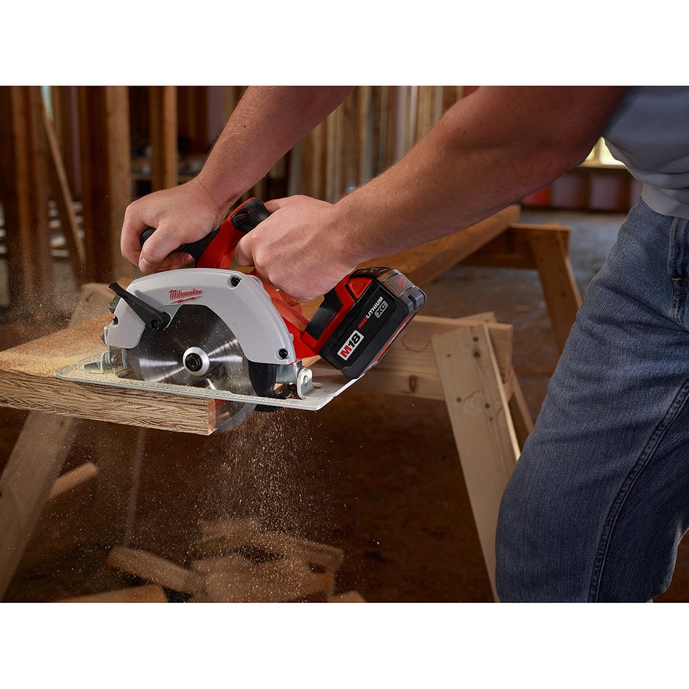 Milwaukee 2630-20 M18 Cordless 6-1/2" Circular Saw