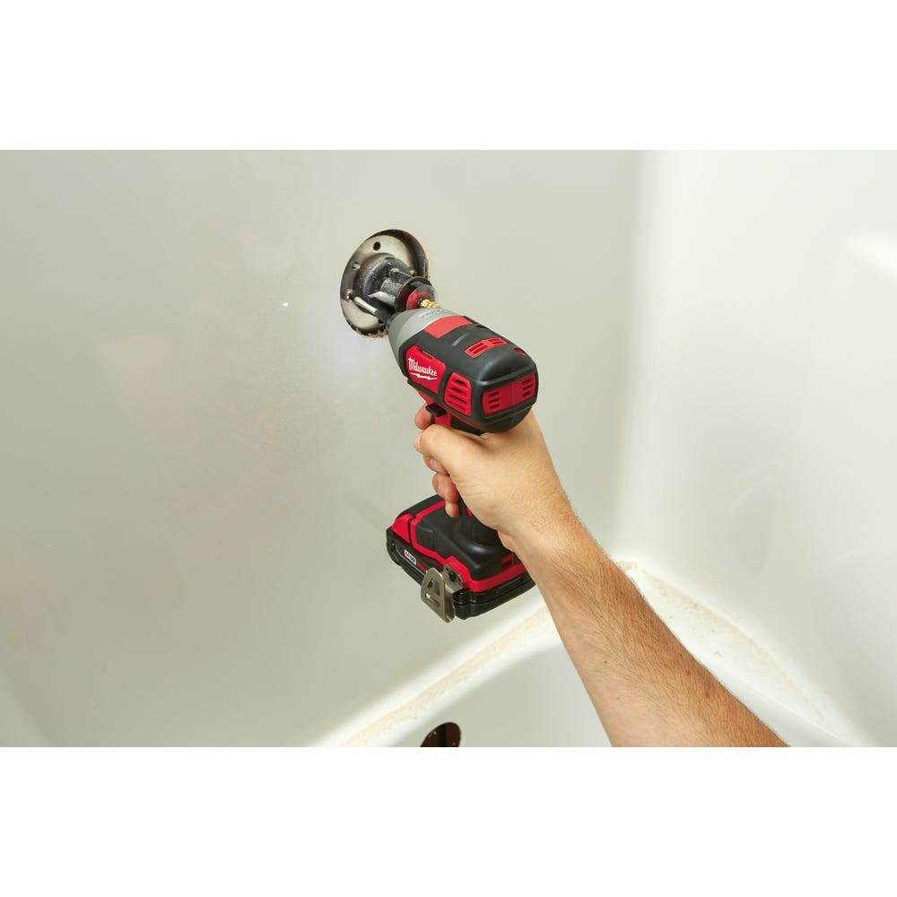 Milwaukee 2656-22CT M18 1/4-Inch Hex Impact Driver 1.5Ah CP Kit