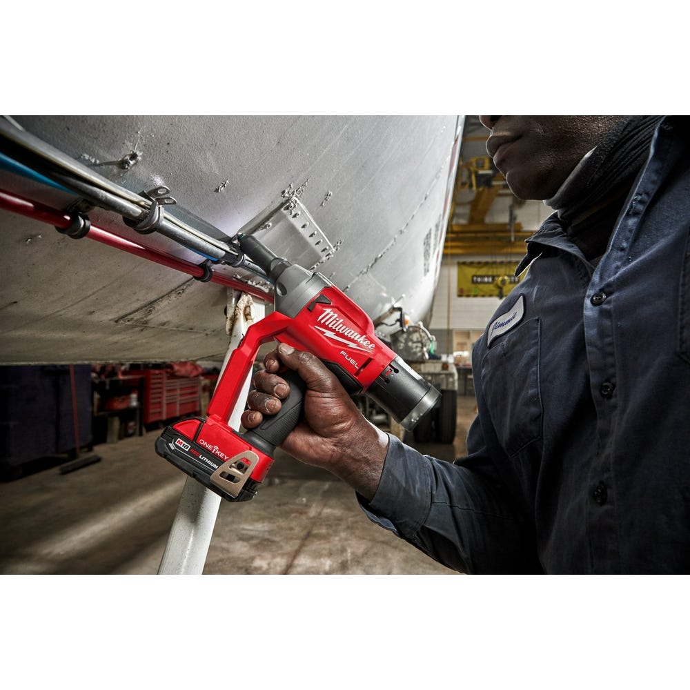 Milwaukee 2660-22CT M18 FUEL 1/4-Inch Blind Rivet Tool with ONE-KEY 2.0Ah Kit