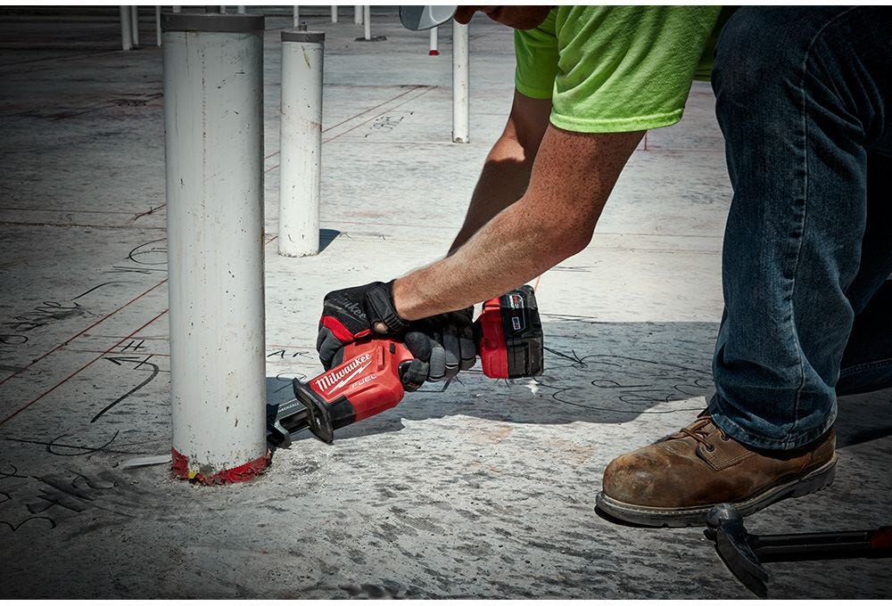 Milwaukee 2737-20 M18 Fuel D-Handle Jig Saw and Hackzall Recip Saw Kit