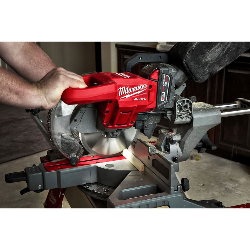 Milwaukee 2733-21 M18 FUEL 7-1/4 Dual Bevel Sliding Compound Miter