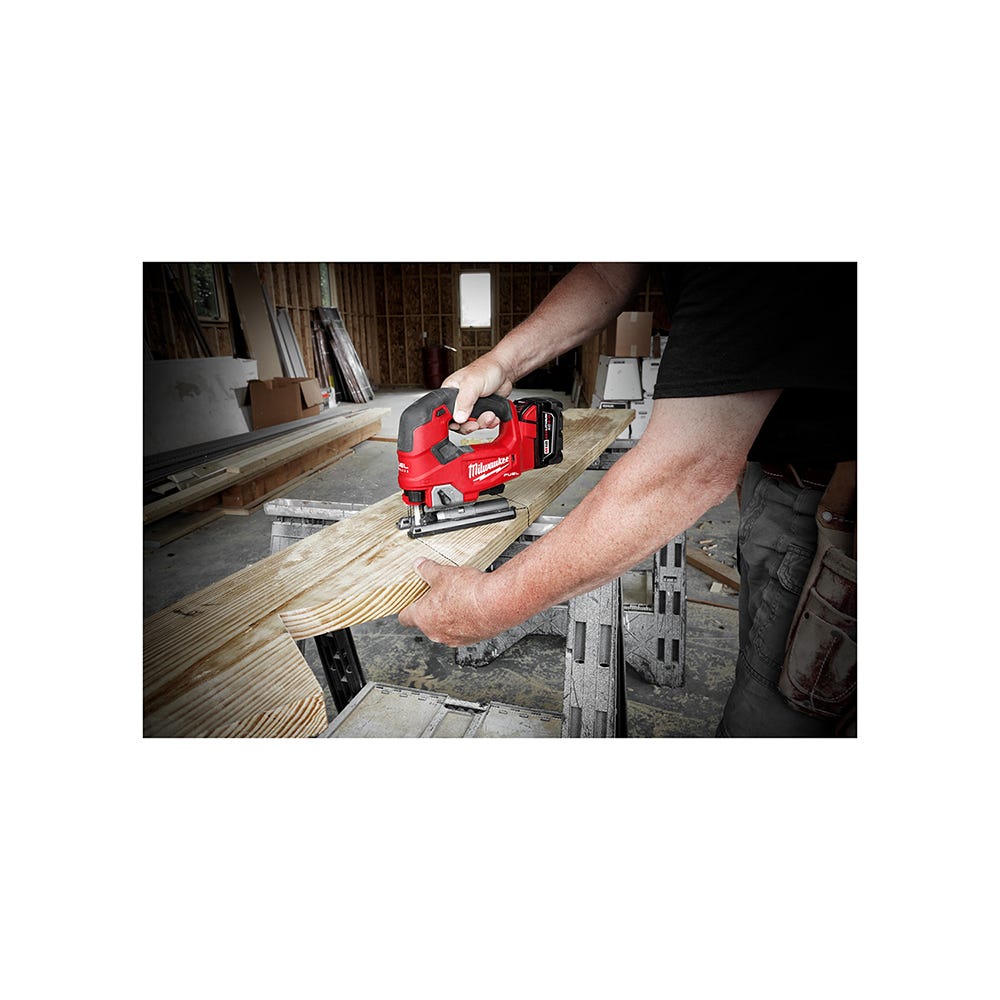 Milwaukee M18 Fuel D-Handle Jig Saw with M18 REDLITHIUM HIGH OUTPUT XC 6.0Ah Battery 2-Pack