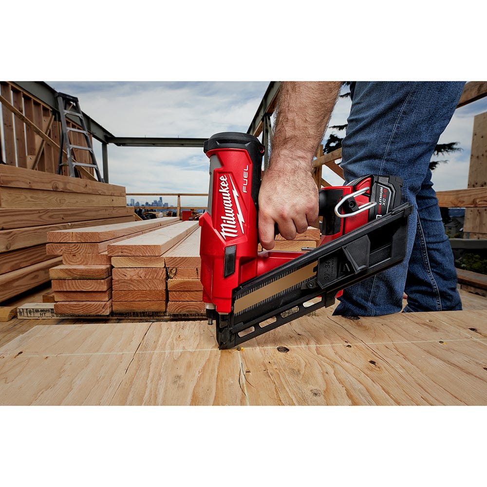 Milwaukee 2745-20 M18 FUEL Brushless 30-Degree Framing Nailer, Tool Only