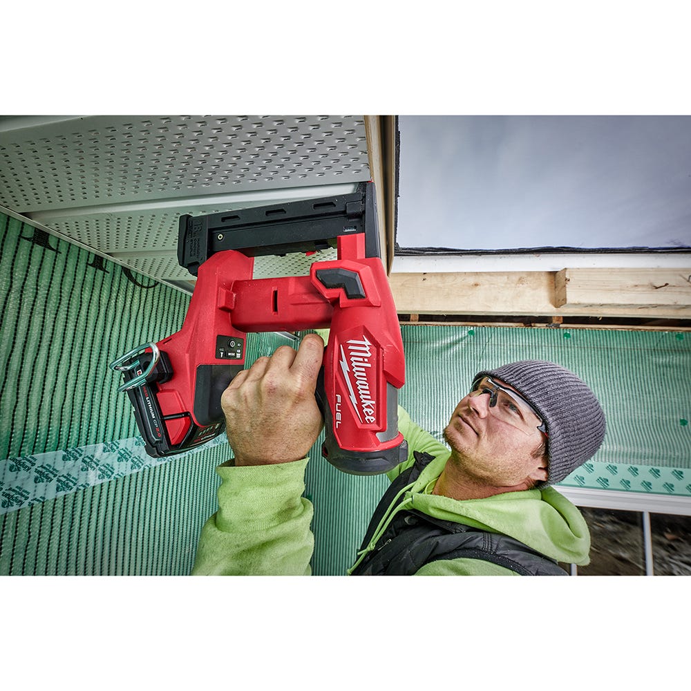 Milwaukee 2749-20 M18 FUEL 18-Gauge 1/4" Narrow Crown Stapler, Tool Only