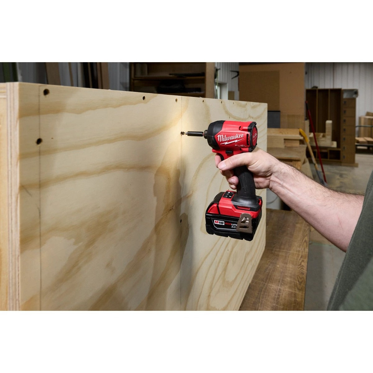 Milwaukee 2761-20 M18 FUEL SURGE 1/4" Hex Hydraulic Impact Driver, Tool Only