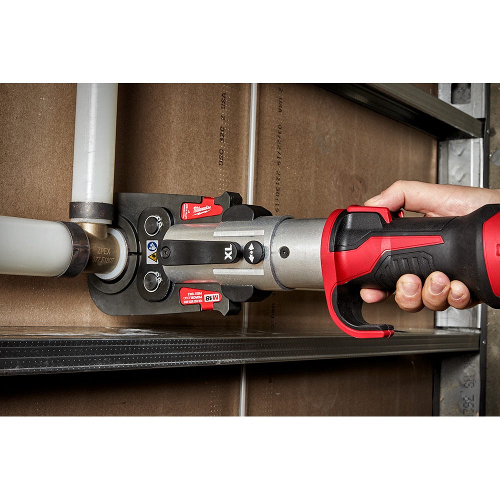 Milwaukee 2773-22L M18 Force Logic Long Throw Press Tool 1/2-1-Inch 3.0Ah Kit