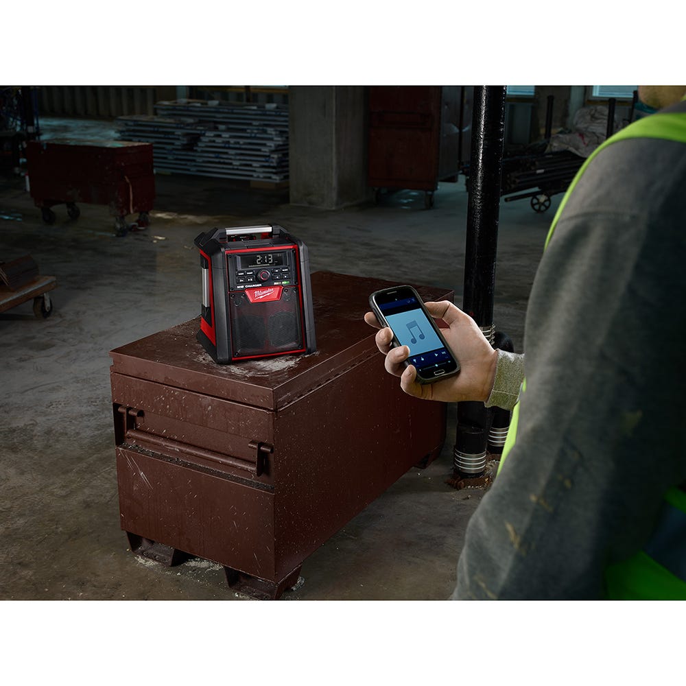 Milwaukee 2792-20 M18 Jobsite Radio / Charger