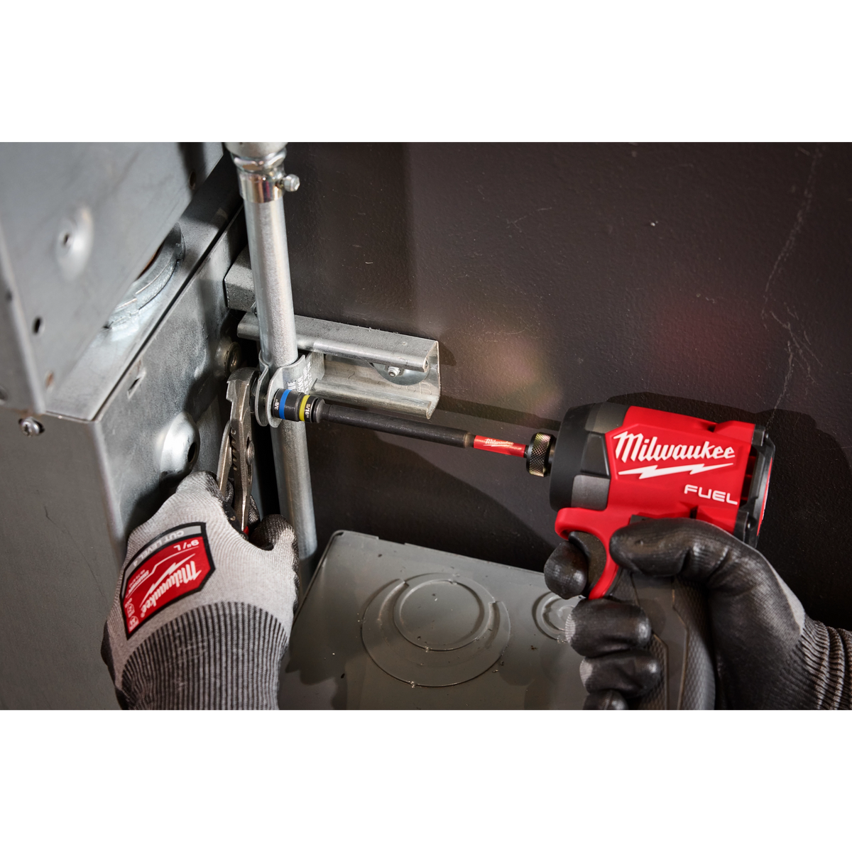 Milwaukee 49-66-4746 SHOCKWAVE Impact Duty 5/16-in. and 3/8-in. x 6-in. QUIK-CLEAR 2-in-1 Magnetic Nut Driver