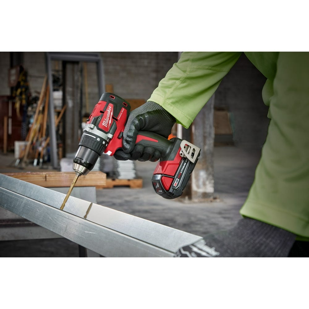 Milwaukee 2801-22CT M18 Compact Brushless 1/2-Inch Drill Compact 2.0Ah Kit