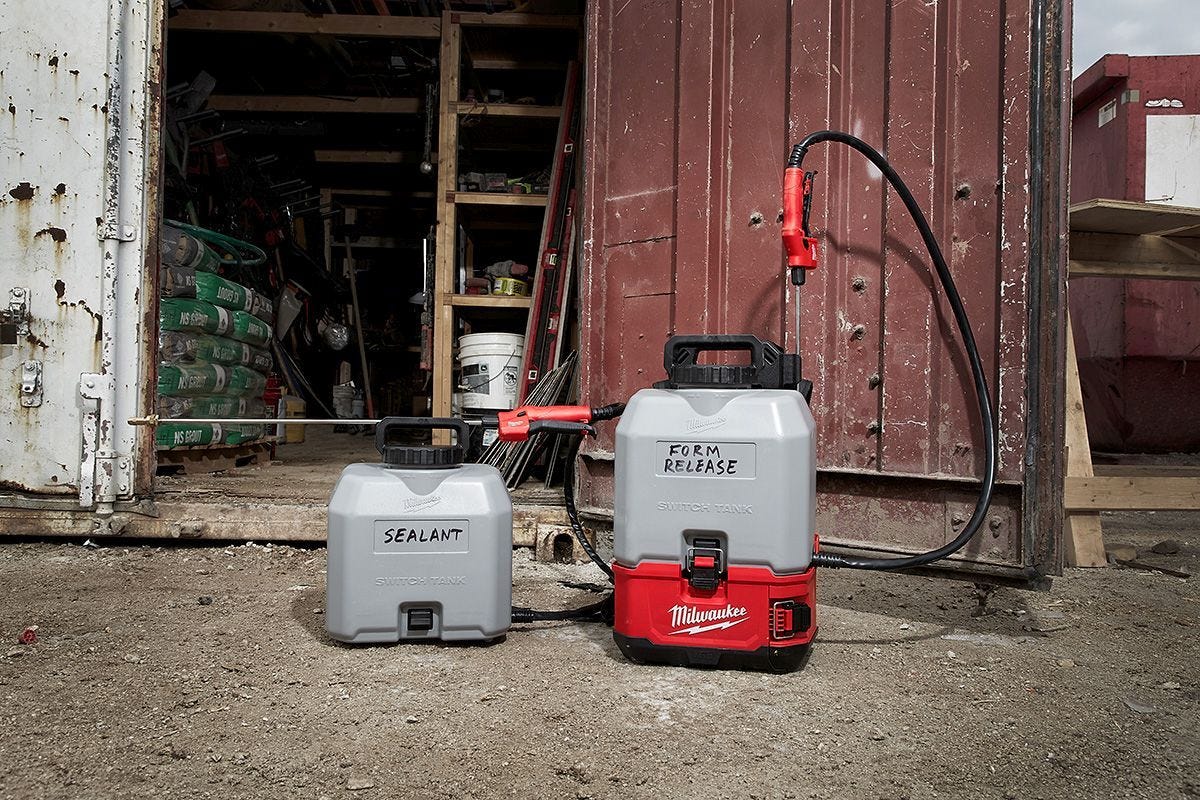 Milwaukee 2820-21CS M18 SWITCH TANK 4-Gallon Backpack Concrete Sprayer 3.0Ah Kit
