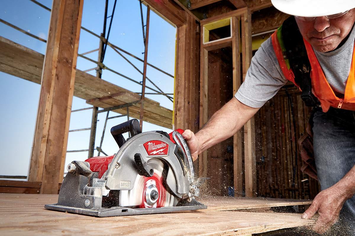 Milwaukee 2737-20 M18 Fuel D-Handle Jig Saw with Brushless Rear Handle 7-1/4" Circular Saw Kit