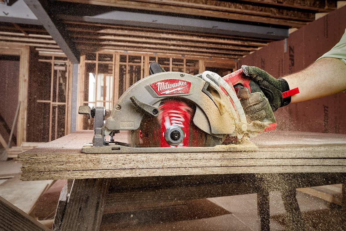 Milwaukee 2737-20 M18 Fuel D-Handle Jig Saw with Brushless Rear Handle 7-1/4" Circular Saw Kit