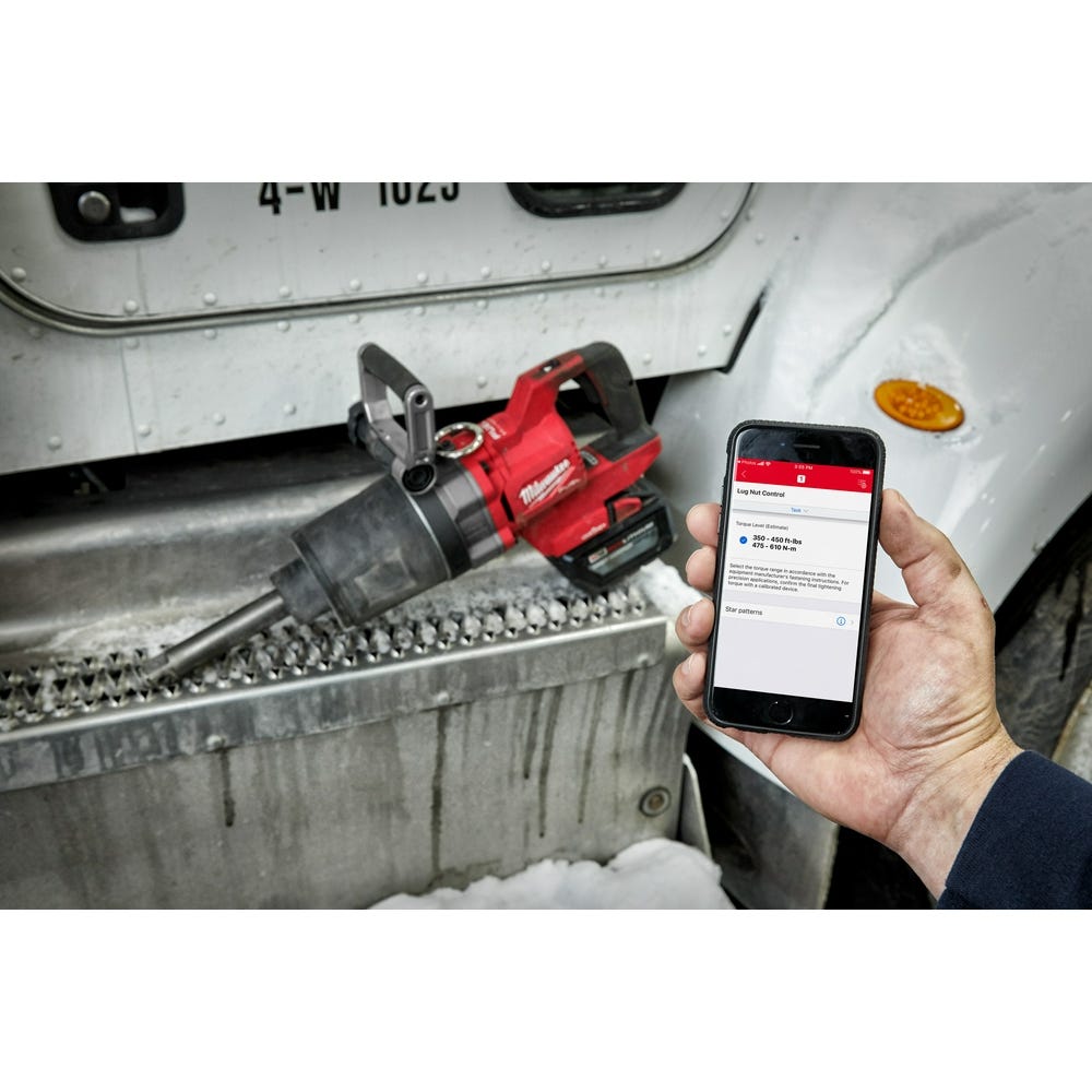 Milwaukee 2869-22HD M18 FUEL 1-Inch D-Handle Extended Anvil High Torque Impact Wrench with ONE-KEY 12.0Ah Kit