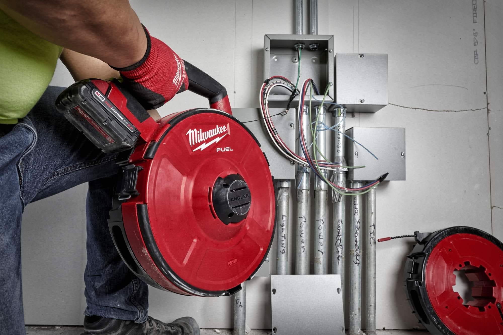 Milwaukee 2873-20 M18 FUEL Angler Pulling Fish Tape Powered Base