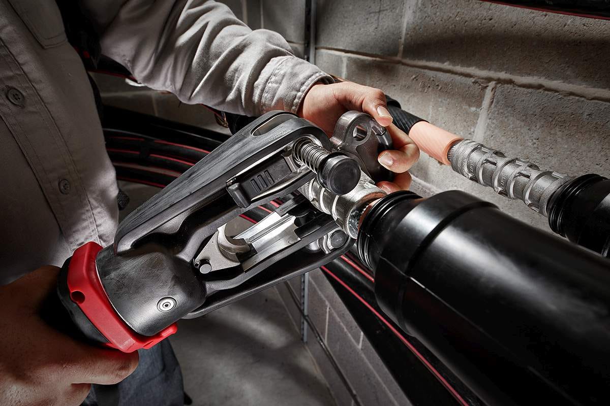 Milwaukee 2879-20 M18 FORCE LOGIC 15-Ton Crimper, Tool Only
