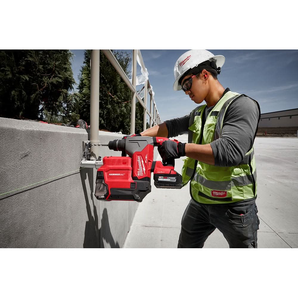 Milwaukee 2915-22DE M18 FUEL 1-1/8-in. SDS Plus Rotary Hammer Dust