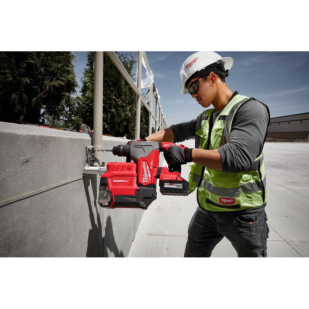Milwaukee 2915-22DE M18 FUEL 1-1/8-in. SDS Plus Rotary Hammer Dust Extractor Kit