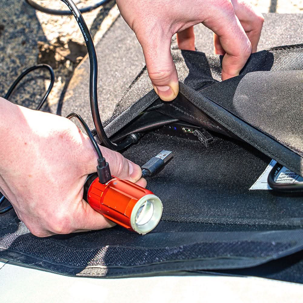 Klein Tools 29251 200W Portable Solar Panel