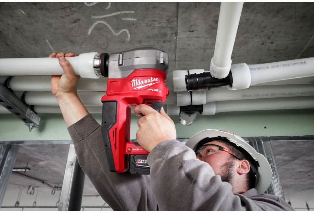 Milwaukee 2932-22XC M18 FUEL 2-in. ProPEX Expander Kit w/ ONE-KEY Milwaukee 2932-22XC M18 FUEL 2-in. ProPEX Expander Kit w/ ONE-KEY