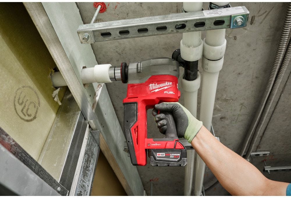 Milwaukee 2932-22XC M18 FUEL 2-in. ProPEX Expander Kit w/ ONE-KEY with 1-1/4-in. - 2-in. Expander Heads