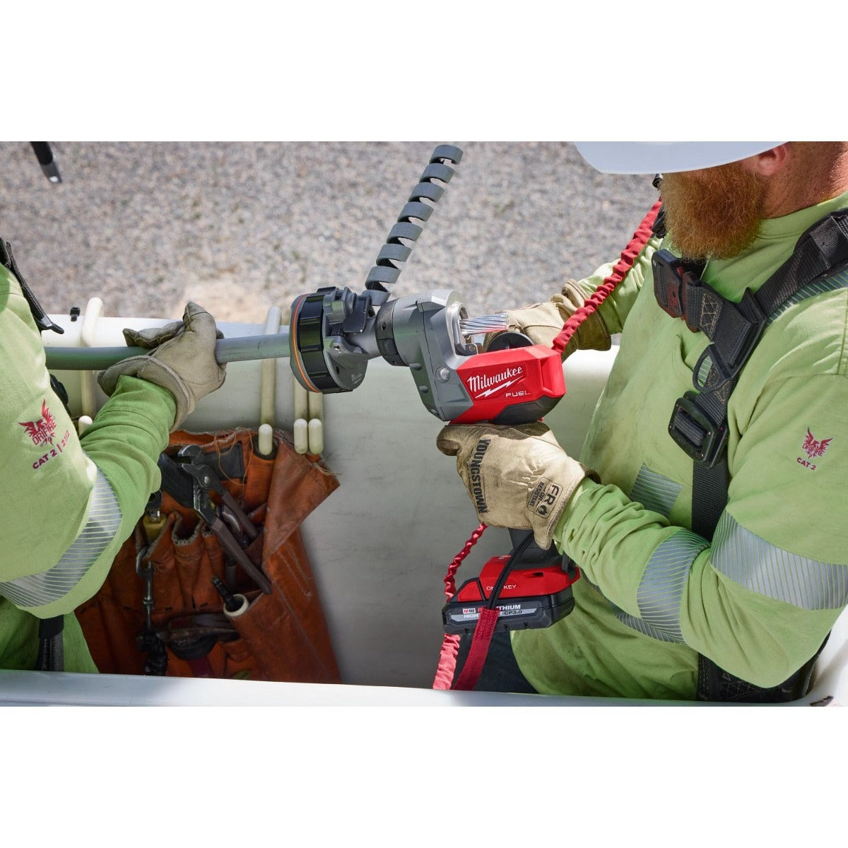 Milwaukee 2937-21 M18 FUEL Covered Conductor Cable Stripper 3.0Ah Kit w/ Adjustable Bushings